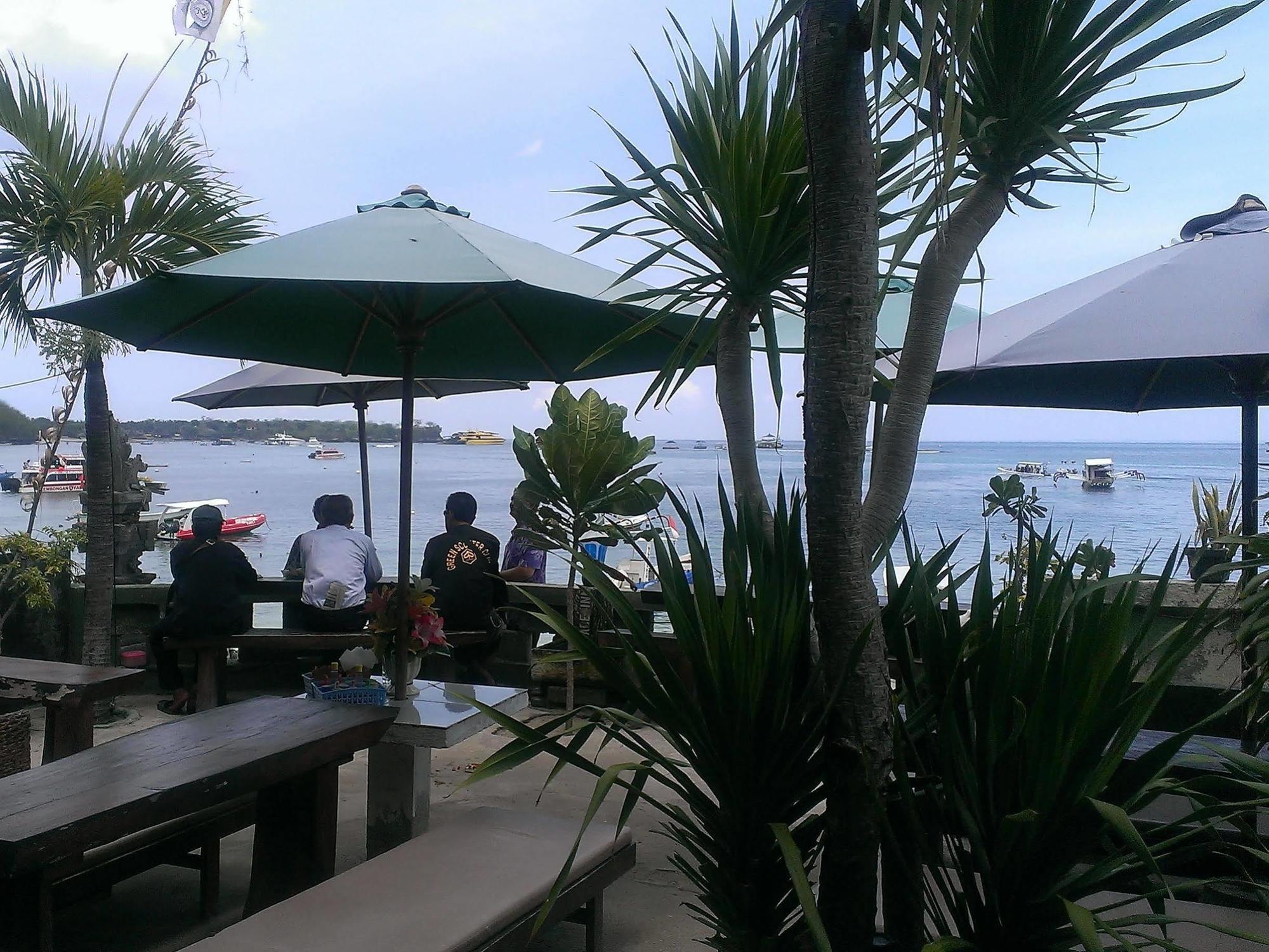 Lembongan Made Inn Exterior photo